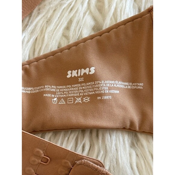 Skims Fits Everybody T-shirt Bra Ochre Size 32C - Picture 7 of 7